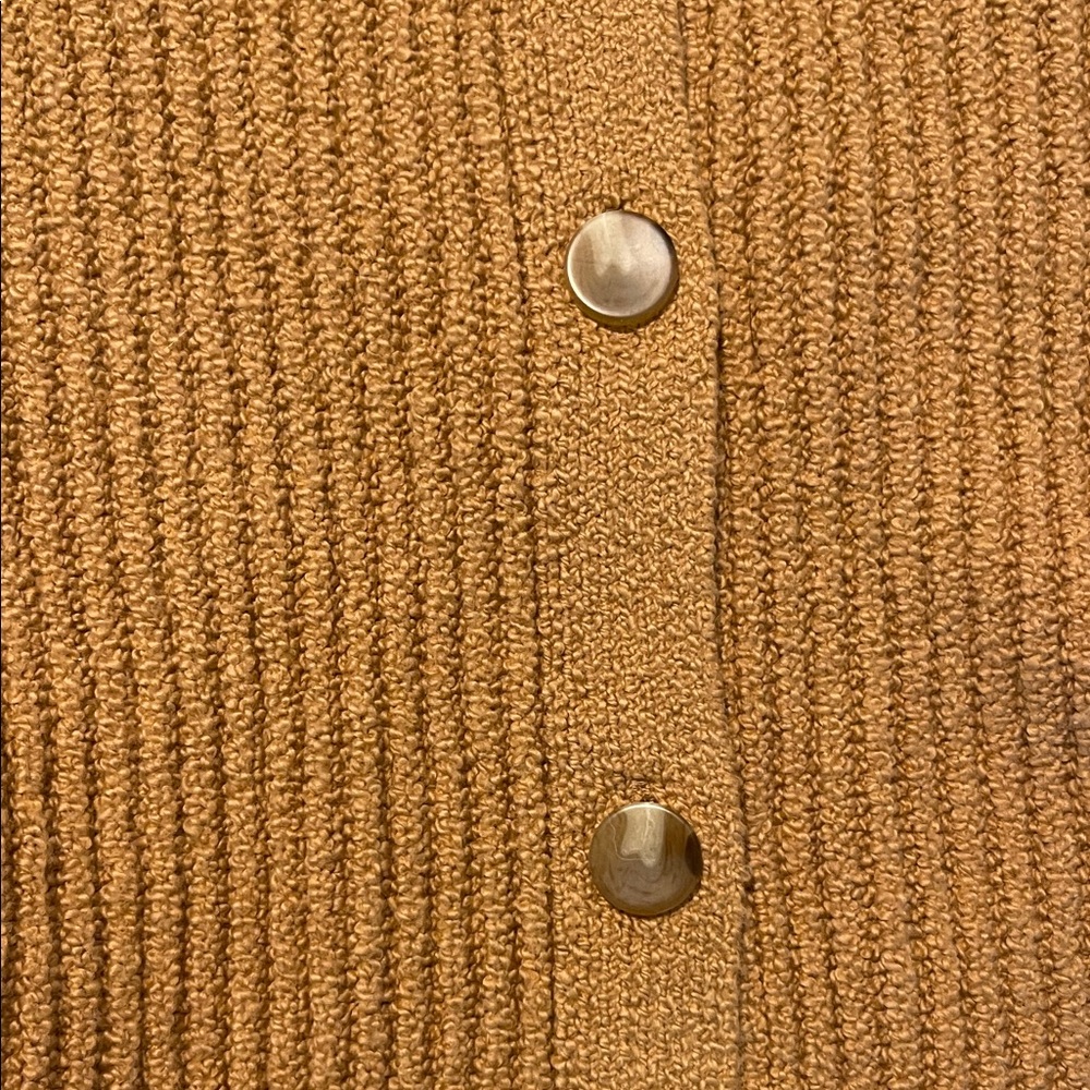 Vince Ribbed Camel Button Up Sweater - Picture 4 of 4